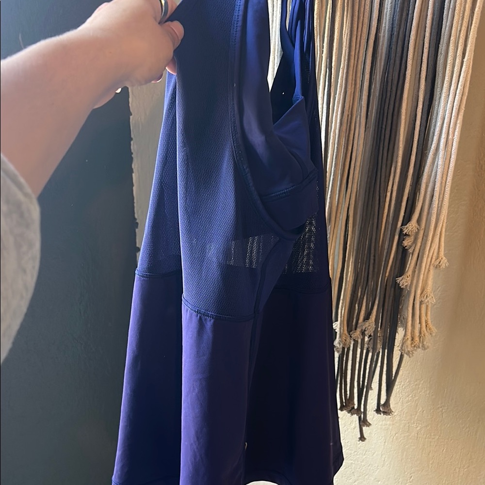 Lululemon Turbo Tank - 2 in 1 tank top with built in bra - Picture 8 of 8